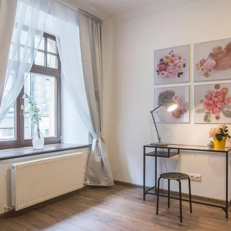 Apartment Spacious In Old Riga